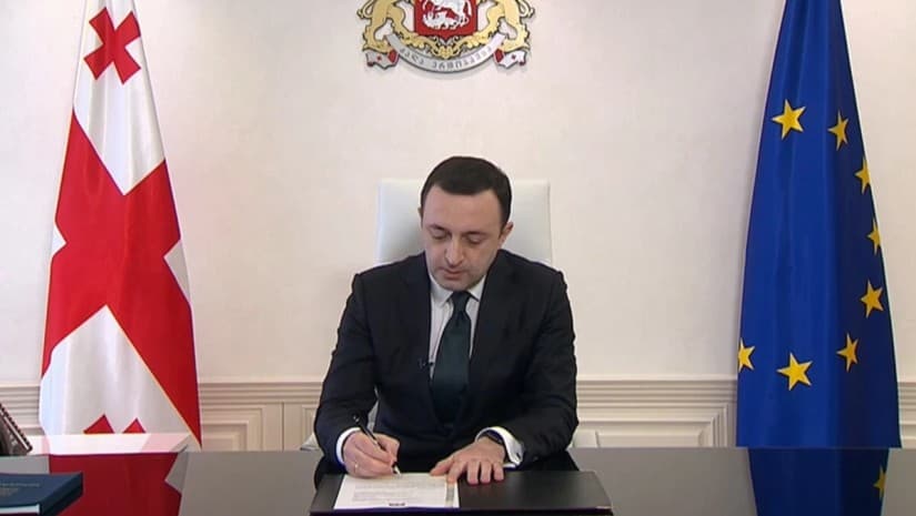 „დღეს ელოდეთ, აუცილებლად იქნება“ - ადვოკატი ირაკლი ღარიბაშვილის განცხადებაზე