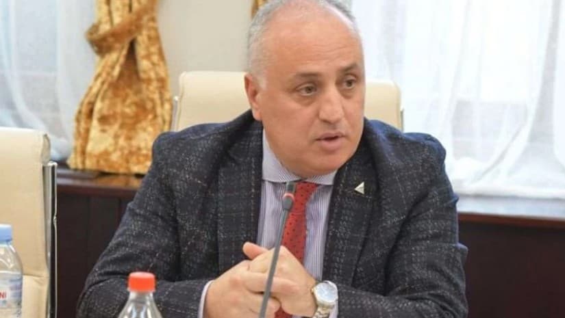 "არ ვაპირებ გულგრილად ვუყურო ამ პროცესს“ - დიმიტრი ხუნდაძე მცხეთის მერს აკრიტიკებს