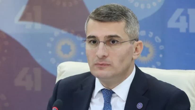 ეს თემა არა პროტესტით, არამედ პროფესიული დისკუსიით უნდა გადაწყდეს - მდინარაძე დიუშენით დაავადებულ ბავშვებზე