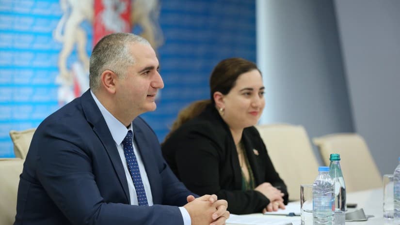 ინვესტორები ბრიტანეთიდან, აშშ-დან, ევროკავშირიდან - ვინ დააბანდა თანხა 400-მილიონიან ობლიგაციაში?