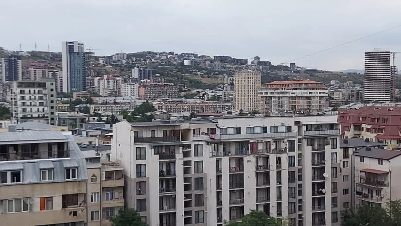 რუსეთში მობილიზაციის ახალი ტალღის ფონზე საქართველოსა და სომხეთში ბინის ქირა გაძვირდა - Euronews
