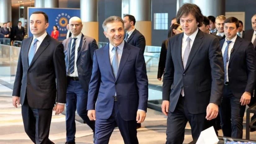 "ჯერ თქვენი თვალიდან ამოიღეთ დირე და მერე ილაპარაკეთ კორუფციაზე" - ღარიბაშვილის მორიგი წერილი