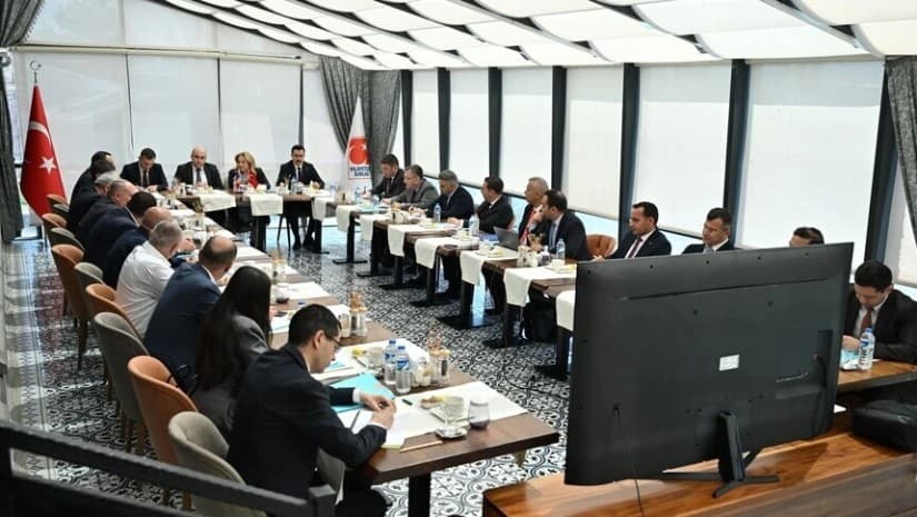 თურქეთმა და სომხეთმა ყარსი-გიუმრის რკინიგზის სწრაფი ამოქმედების საკითხი განიხილეს