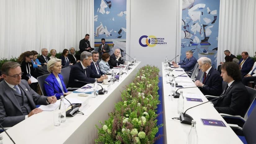 EPC-ს სამიტზე მრგვალი მაგიდის ფორმატის დისკუსიაში ირაკლი კობახიძემ დაკავშირებადობაში საქართველოს როლზე ისაუბრა