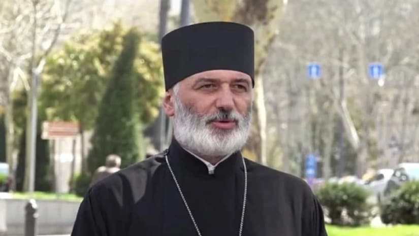 [აქციებზე] დაკავებულების გათავისუფლებაზე კვლავ ვისაუბრებთ ხელისუფლებასთან - მამა ანდრია ჯაღმაიძე