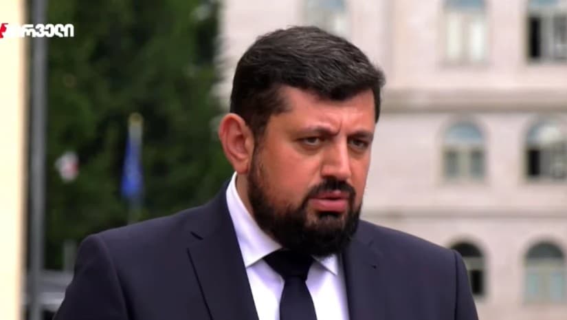 ლევან ახობაძის სახლიდან დიდი ოდენობით თანხა არაა ამოღებული, 2 თვის ხელფასზეა საუბარი - ადვოკატი