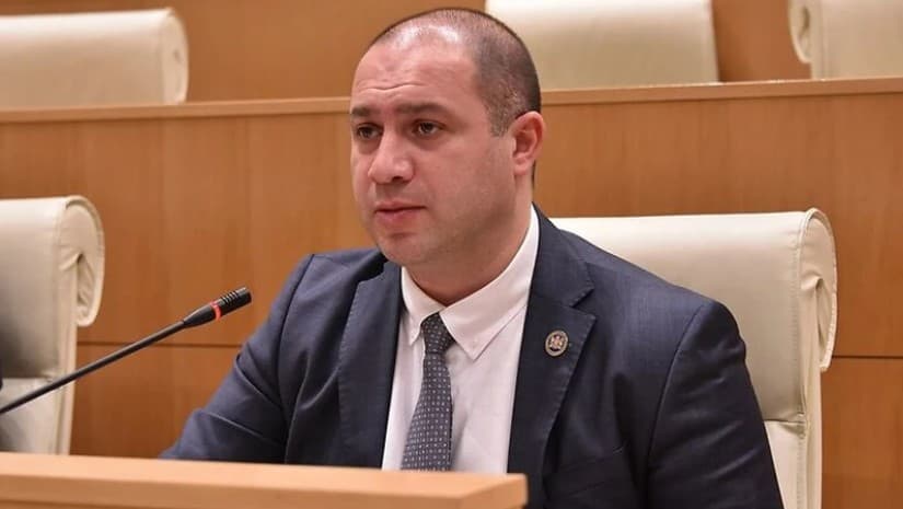 წელს, I-VI კლასელები [ჩაიცვამენ ფორმას] და ყოველ წელს თითო კლასი დაემატება - გივი მიქანაძე