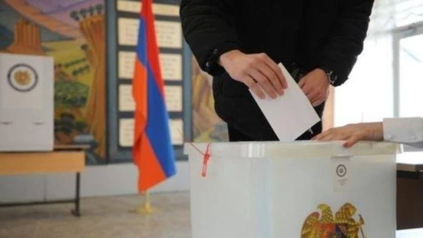 სომხეთის საპარლამენტო არჩევნებზე 17:00 საათისთვის აქტივობამ 48.92%-ს მიაღწია
