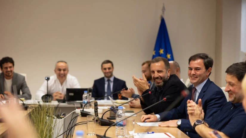 "შვებულებაშია ახლა და მერე წავა" - აბრამიშვილი ადასტურებს, რომ ზარდიაშვილმა თანამდებობა დატოვა