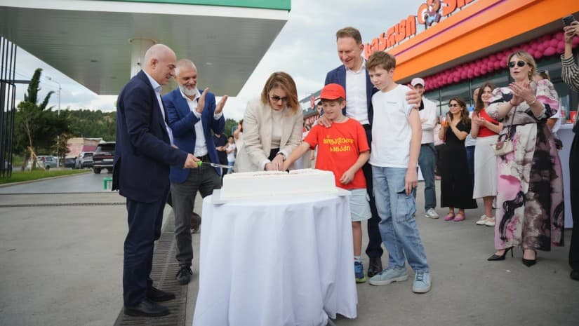 თბილისის ზღვასთან თანამედროვე ეკოსისტემის მრავალფუნქციური დასვენებისა და მომსახურების კომპლექსი გაიხსნა