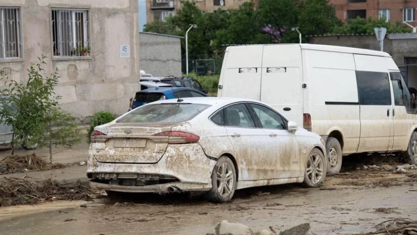 თელავში სტიქიის შედეგად დაზიანებული ან დაკარგული სანომრე ნიშნების აღდგენა 24 აგვისტომდე უფასო იქნება