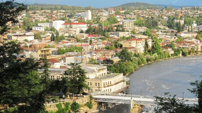 შიდა ტურიზმში ყველაზე მონახულებადი იმერეთი და თბილისია | რაზე ხარჯავდნენ ყველაზე მეტს ადგილობრივები?