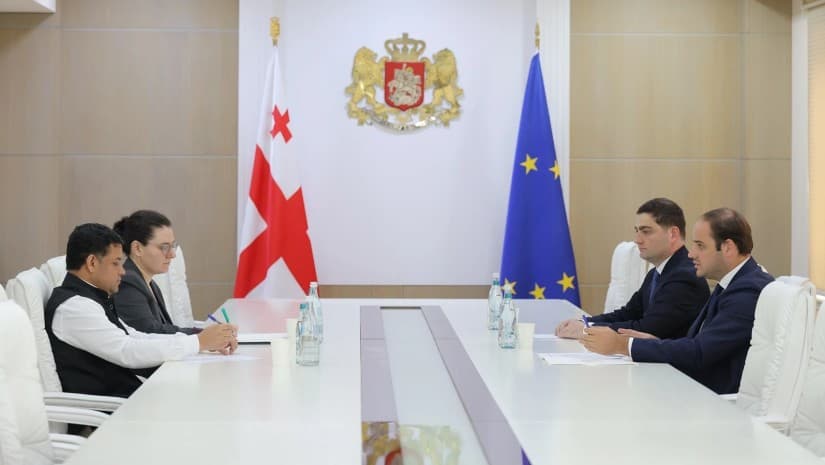 რაზე ესაუბრა ლევან ჟორჟოლიანი ინდოეთის ელჩს ?