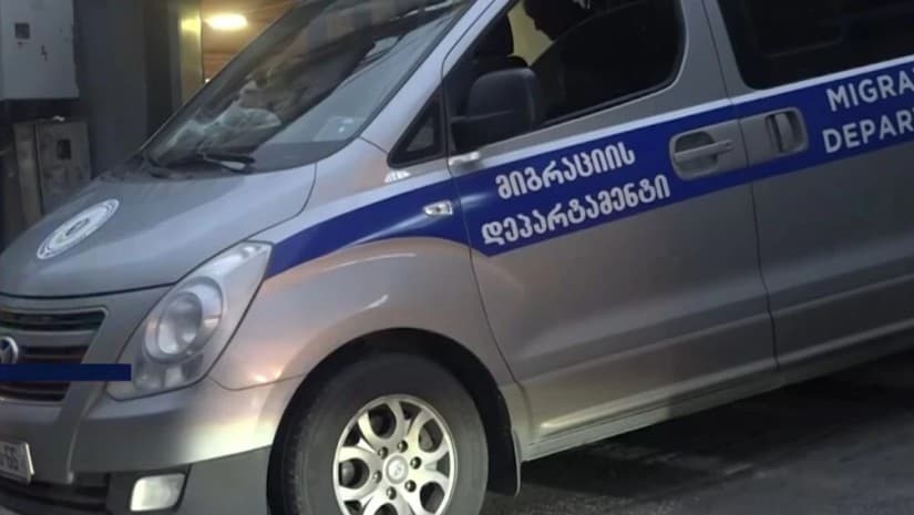 მიგრაციის დეპარტამენტის თანამშრომლებმა უცხო ქვეყნის 85 მოქალაქე საქართველოდან გააძევეს