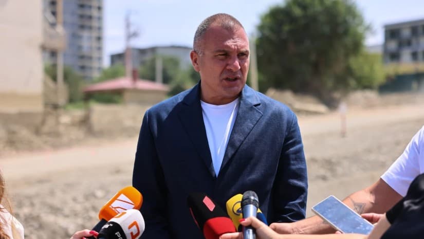 "მაქსიმალურად დავეხმარებით თითოეულ ოჯახს" - ინფრასტრუქტურის მინისტრი ბაღდათში სტიქიის ზონაში ჩავიდა