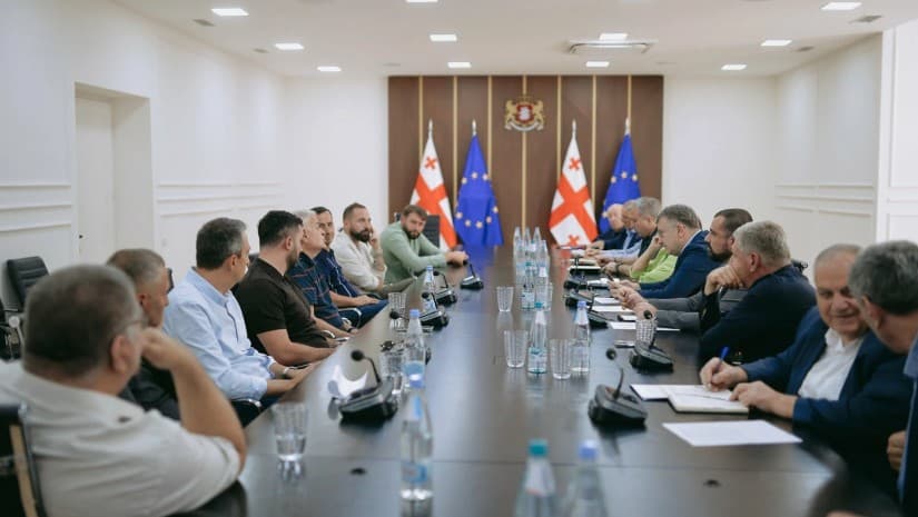სოფლის მეურნეობის მინისტრის მოადგილეები ვაშლის მწარმოებლებსა და ექსპორტიორებს შეხვდნენ| რა განიხილეს?