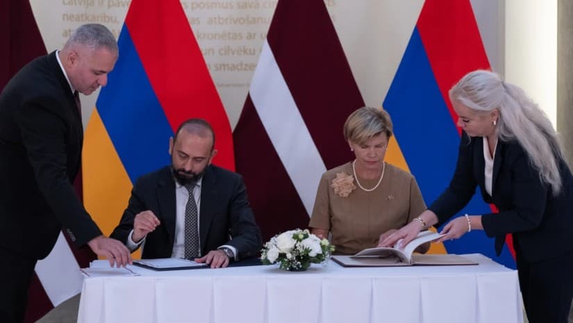 ევროკავშირმა და სომხეთმა უკანონო მიგრაციის აღკვეთის შესახებ შეთანხმებას ხელი მოაწერეს