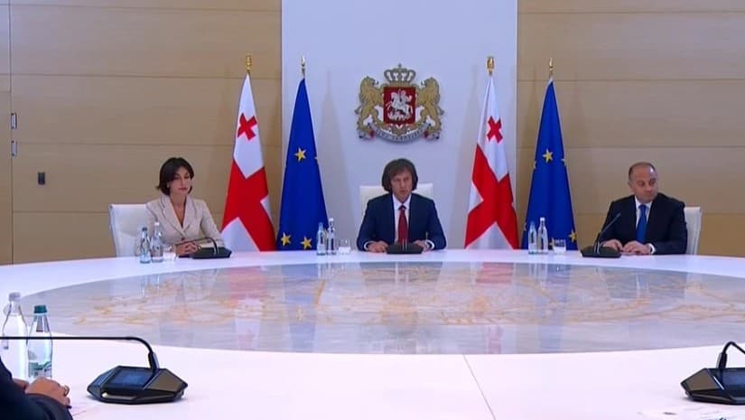 პრემიერი მაღალი ეკონომიკური ზრდის ერთ-ერთ განმაპირობებელ ფაქტორად კორუფციის აღმოფხვრას ასახელებს