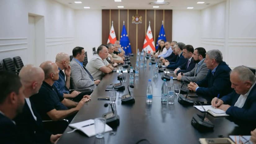 დავით სონღულაშვილი თხილის მწარმოებლებს და ექსპორტიორებს შეხვდა - რა განიხილეს საბჭოზე?