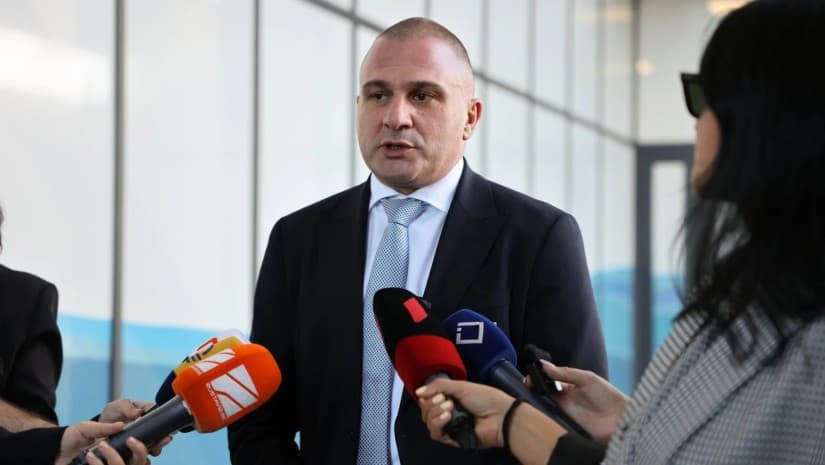 „განათლების სამინისტრომ მიიღო ის გადაწყვეტილება, რაც უნდა მიეღო“ - რევაზ სოხაძე 21-ე სკოლაში სწავლის პროცესის შეჩერებაზე