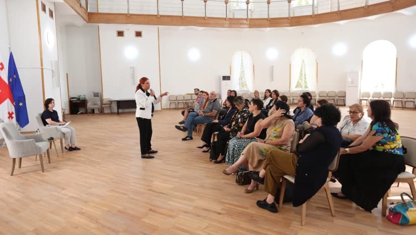 რას სთავაზობს განათლების სამინისტრო თბილისის 21-ე საჯარო სკოლის მოსწავლეებს? - შეხვედრის დეტალები