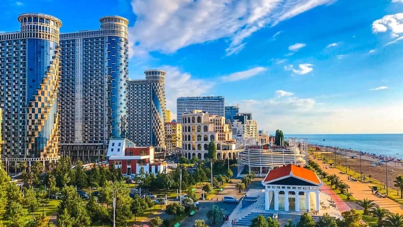აგვისტოში ბათუმში 1235 ბინა გასხვისდა, კლება 4%-ია