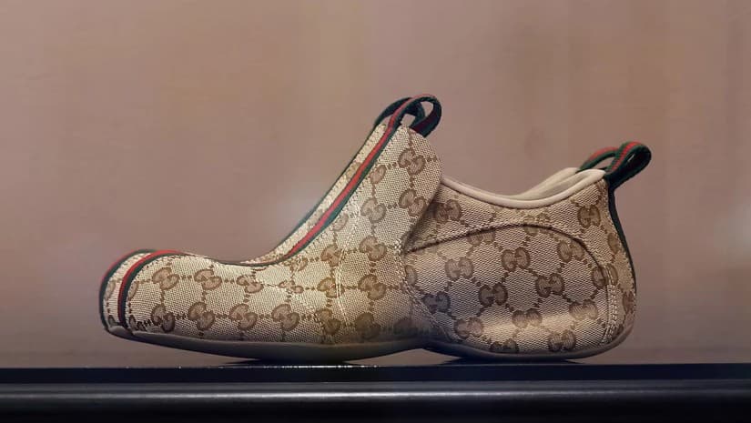 ასწლიანი იტალიური ისტორიის შემდეგ, Gucci-მ ჩინეთში დამზადებული ფეხსაცმლის მოდელი გამოუშვა