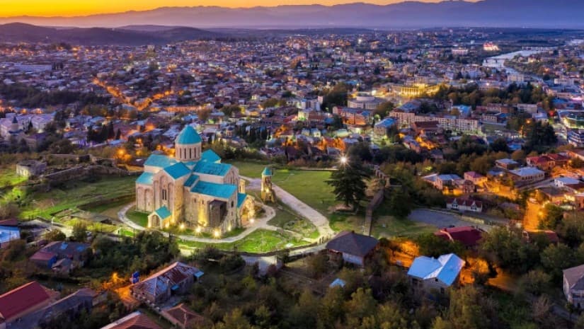 ქუთაისის სასტუმროს ბიზნესი რაოდენობაზე მეტად მაღალ მხარჯველუნარიან ტურისტებზე გადართვას ითხოვს