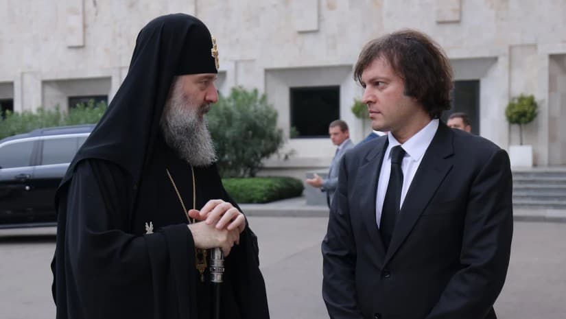 მთავრობამ საპატრიარქოს, ქარელის სოფელ ბატიურში, მიწა 1 ლარად გადასცა