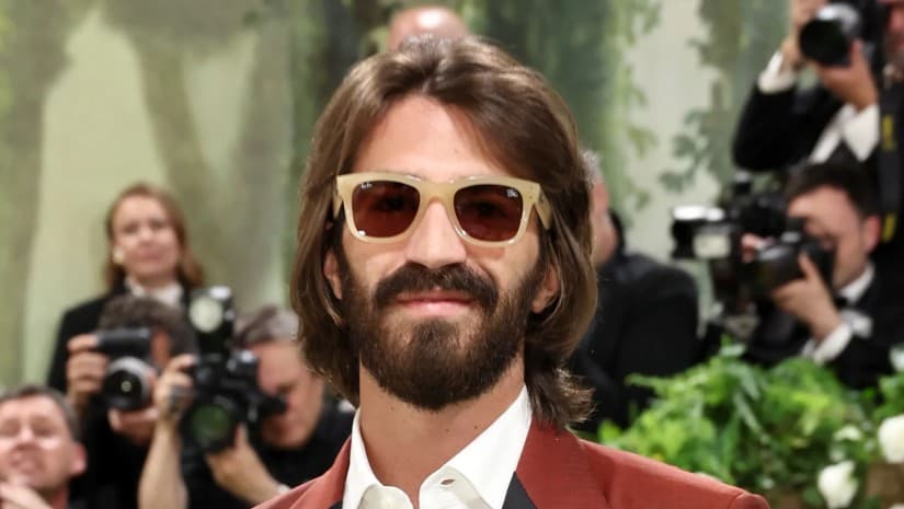 Ray-Ban-ის მილიარდერმა მემკვიდრემ მენეჯმენტი გააკრიტიკა და ნარკოდამოკიდებულებაზე ისაუბრა