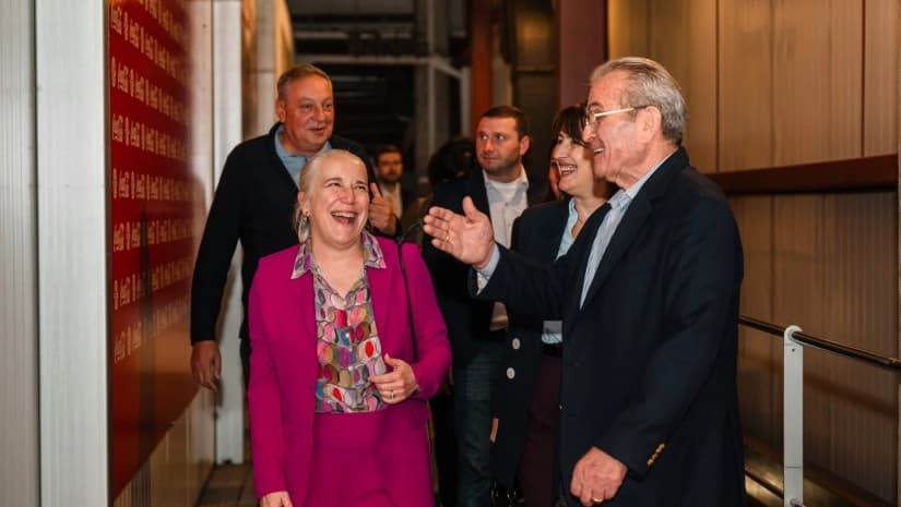 „გაცილებით მეტია, ვიდრე უბრალოდ სასმელი“ - აშშ-ის ელჩის მოვალეობის შემსრულებელი „კოკა-კოლას“ ქარხანას ესტუმრა