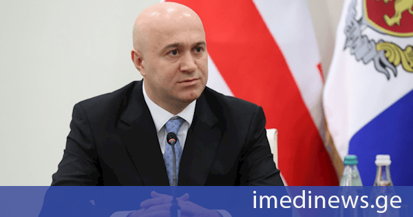 სულხან თამაზაშვილი: მადლობა მინდა გადავუხადო ბატონ პრემიერ-მინისტრს ახალი მანდატისთვის, ნდობისთვის და მინდა მივულოცო რა თქმა უნდა ღირსეულ ადამიანს - ბატონ ზურას თავმჯდომარედ დამტკიცება