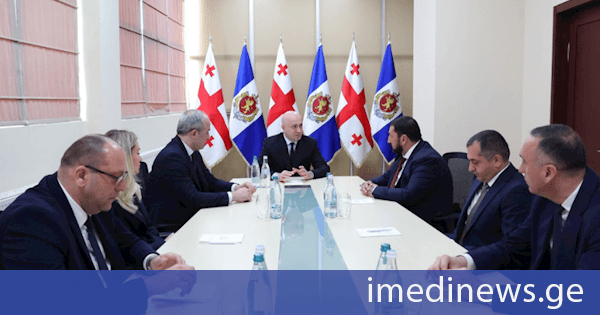 სულხან თამაზაშვილმა მომსახურების სააგენტოს თანამშრომლებს ახალი ხელმძღვანელი წარუდგინა