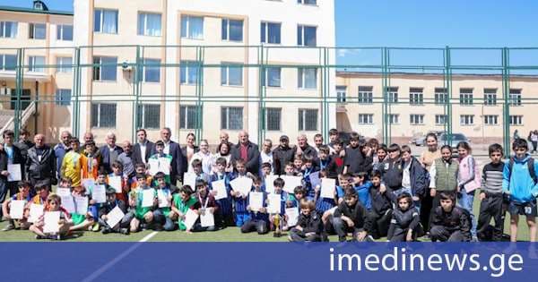 ხულოში ფეხბურთის ტურნირი გაიმართა, რომელიც საქართველოს დამოუკიდებლობისათვის ბრძოლაში გმირულად დაღუპული გმირების ხსოვნას მიეძღვნა