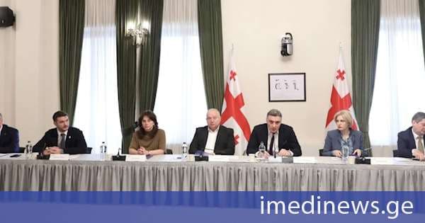 როგორ უნდა ჩამოყალიბდეს სისტემა ისე, რომ მომხმარებელმა პროდუქტზე დაბალი ფასი მიიღოს - პარლამენტის დროებითი კომისიის 104- გვერდიანი დასკვნა და რეკომენდაციები. „ქრონიკის“ სიუჟეტი