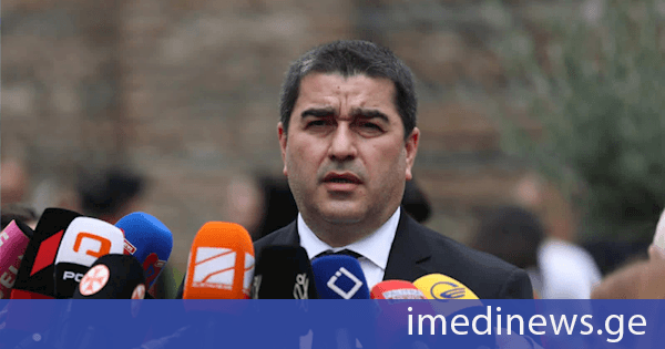 შალვა პაპუაშვილი: მინდა ვუსურვო მის უნეტარესობას, რომ ის საქმე, რომელიც წმინდა პატრიარქმა ილია II-მ მისი ნახევარსაუკუნოვანი მოღვაწეობით შეასრულა, გაეგრძელებინოს. ჩვენ ვართ მომენტში, როდესაც ილია II-მ დათესა და ჩვენ ვიმკით
