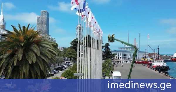 დამოუკიდებლობის დღისადმი მიძღვნილი საზეიმო ღონისძიებებისთვის მზადება აჭარის რეგიონში მასშტაბური აქტივობებით გრძელდება