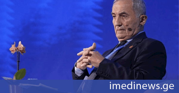 ლაზარ კომანესკუ: მაქვს პატივი ვისარგებლო შემთხვევით და 26 მაისის ეროვნულ დღესასწაულთან - საქართველოს დამოუკიდებლობის დღესთან დაკავშირებით, BSEC-ის მუდმივ საერთაშორისო სამდივნოში (PERMIS) ყველა ჩემი კოლეგისა და პირადად ჩემი სახელით, თქვენს აღმატებულებას გადავცე თბილი მილოცვა და საუკეთესო სურვილები თქვენი ქვეყნის შემდგომი წინსვლისა და მის მოქალაქეთა კეთილდღეობისთვის