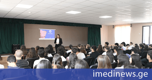 პროკურატურის პროფესიული დღისადმი მიძღვნილი კვირეულის ფარგლებში, გარდაბნის N1 საჯარო სკოლის მოსწავლეებთან საინფორმაციო შეხვედრა გაიმართა
