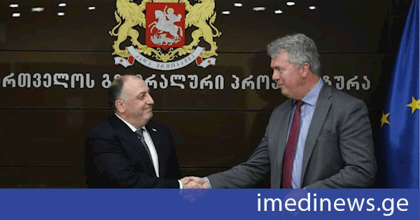 აშშ-ის ელჩის მოადგილის მოვალეობის შემსრულებელმა საქართველოს გენერალურ პროკურორს გიორგი გვარაკიძეს მადლობა გადაუხადა მჭიდრო თანამშრომლობისთვის, რომლის შედეგად გამოვლენილია ორგანიზებული დანაშაულებრივი ჯგუფები