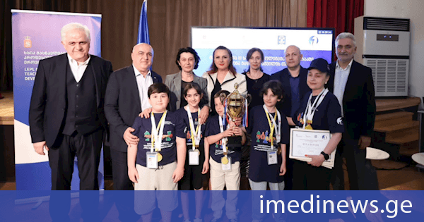 ეკატერინე ხუციშვილმა ჭადრაკში სასკოლო ოლიმპიადის „ნონა გაფრინდაშვილის თასი“ გამარჯვებული გუნდები დააჯილდოვა