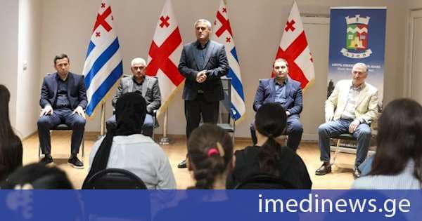 ხულოს მუნიციპალიტეტის მერიის ორგანიზებით, პროგრამის „არაფორმალური განათლების ხელშეწყობა ადგილობრივ ახალგაზრდებში“ ფარგლებში, ტრენინგი ჩატარდა