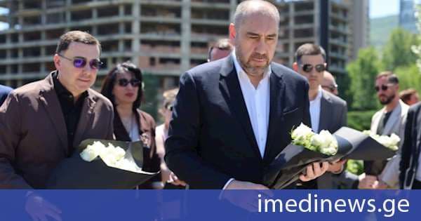 ზურაბ აბაშიძემ და საკრებულოს წევრებმა 13 ივნისის სტიქიის შედეგად დაღუპულთა ხსოვნას პატივი მიაგეს