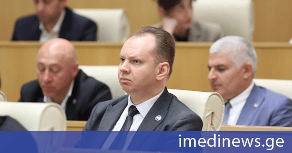 თორნიკე ჭეიშვილი: რაც შეეხება რადიკალთა რიგებში მიმდინარე ვნებათაღელვას და დაპირისპირებას, ეს კიდევ ერთხელ მეტყველებს, რომ მართლაც არის თვითლიკვიდაციის საბოლოო, ერთგვარი ეტაპი, ფინალური სტადია
