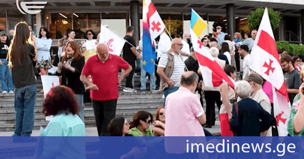 შსს-სა და პროკურატურის განმარტებების მიუხედავად, რომ მოძალადეები დაკავებულები არიან, „ნაცმოძრაობის“ ძველმა და ახალმა სახეებმა ძალადობა გააპროტესტეს