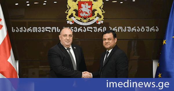 საქართველოს გენერალური პროკურორი გიორგი გვარაკიძე საქართველოში ინდოეთის რესპუბლიკის ელჩს ამიტ კუმარ მიშრას შეხვდა