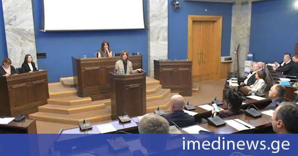 გარემოს დაცვისა და ბუნებრივი რესურსების კომიტეტმა რუსთავში ატმოსფერული ჰაერის მდგომარეობის შესახებ იმსჯელა