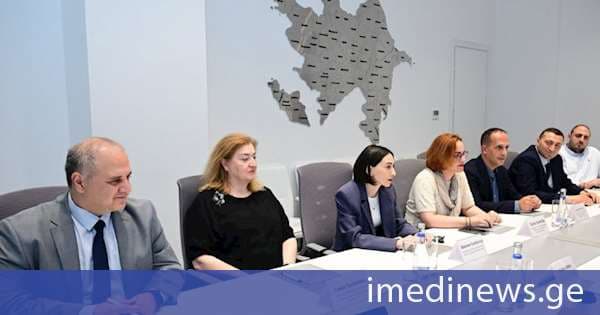 ბაქოში, საქართველოს კულტურის სამინისტროს დელეგაციის ვიზიტის ფარგლებში, აზერბაიჯანის რესპუბლიკის კულტურის სამინისტროში სამუშაო შეხვედრა გაიმართა
