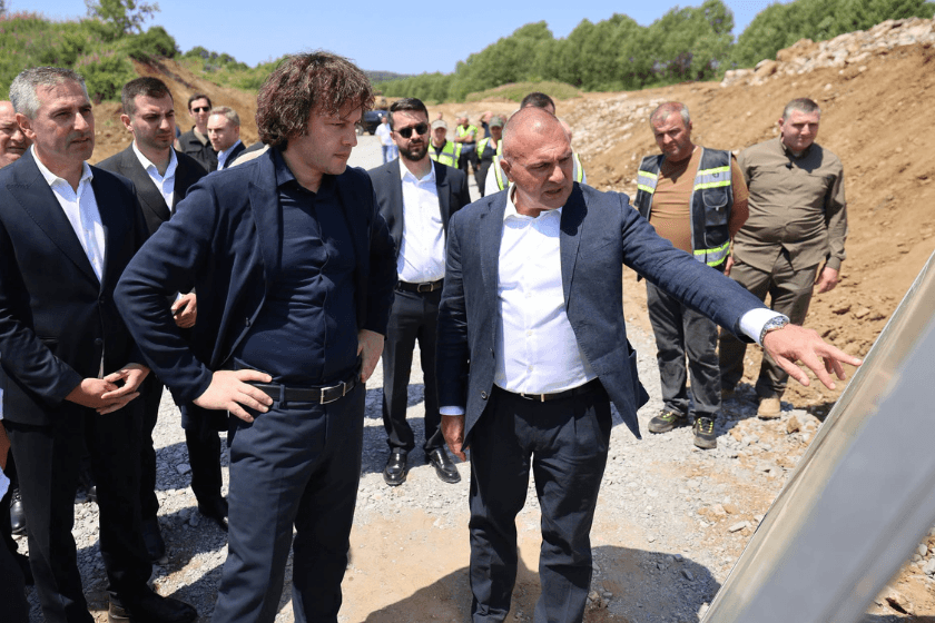 რაჭაში ინფრასტრუქტურული პროექტები აქტიურად გრძელდება