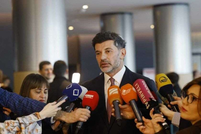 კახა კალაძე ოპოზიციაზე: ეს აგენტურა საკუთარ თავს არ ეკუთვნის, გარე ძალების დავალებებს ასრულებს და იმის უფლებაც არ აქვს, კითხვა დასვას